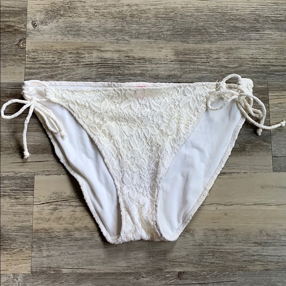 Women's Victoria’s Secret Lace Strapless Bikini Swimsuit Small Large - Picture 11 of 15